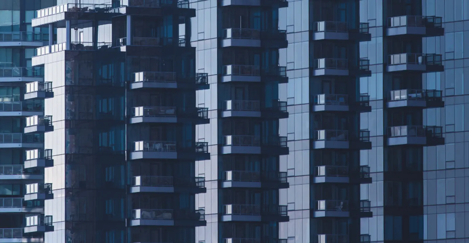 7 Property Management Website Examples That Win Owners and Renters